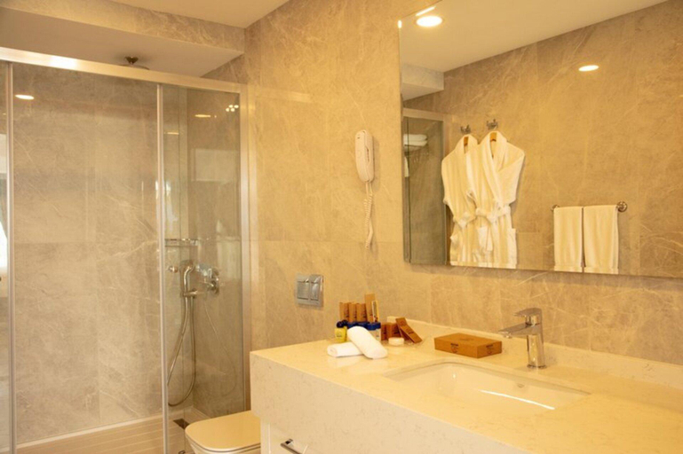 Bathroom 5, Palm Wings Ephesus Beach Resort, Selçuk