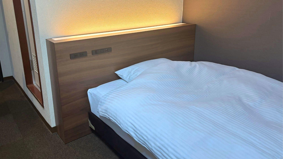 Bedroom 2, Business Hotel-Hotel Greenhill Mihama, Mihama