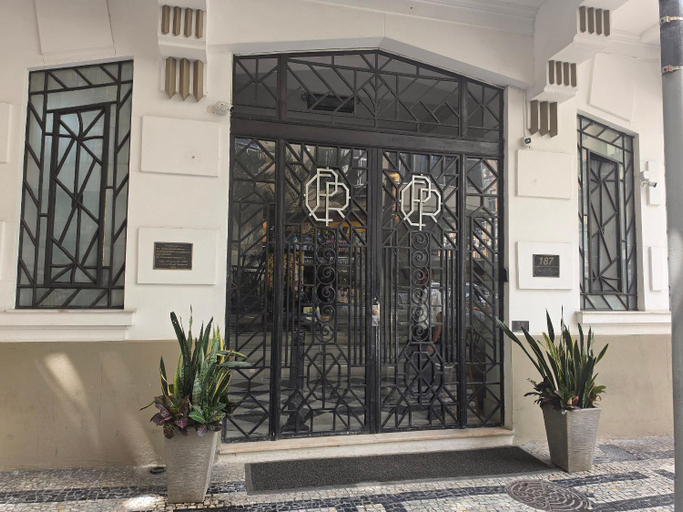 Exterior view, South Beach - Copacabana, Rio de Janeiro