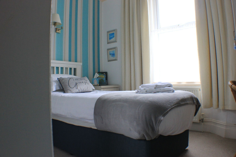 Room 5, Merritt guest house, Torbay