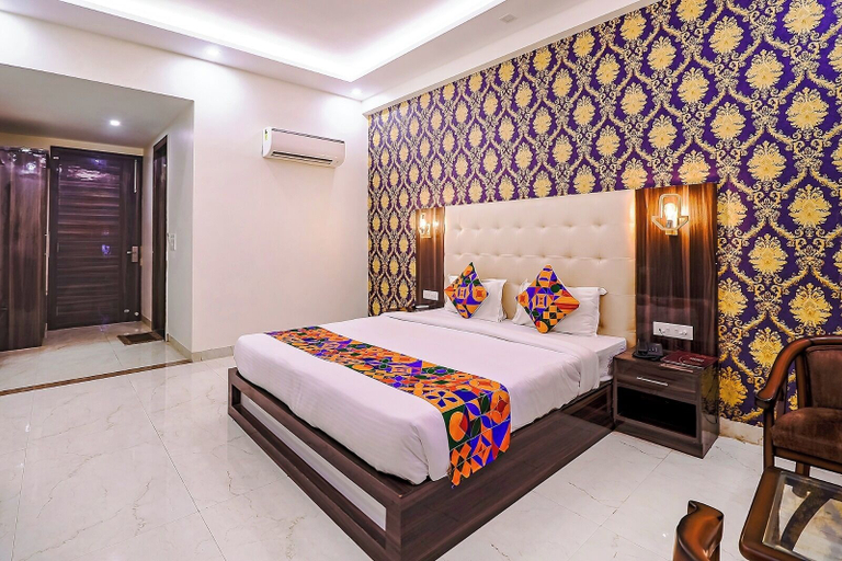 Room 5, Hotel ToBo Retreat,Agra, Agra