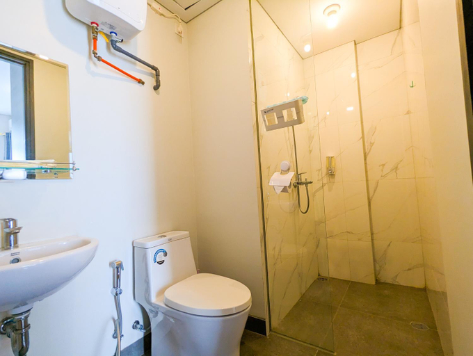Bathroom 4, Lovina 7-AA at One Residence, Batam