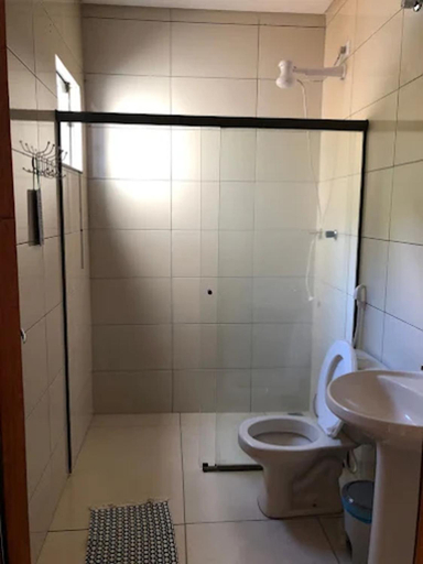Bathroom, Pousada Eiru, Bonito