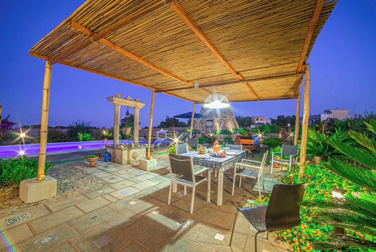 Outdoor dining 3, Tenuta Apollonio Pool & Relax, Lecce