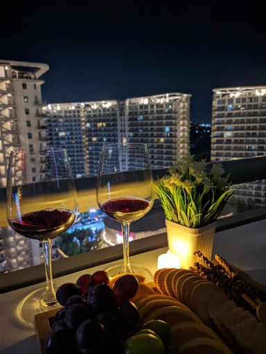 Food & Drinks 5, Azure Urban Resort Residences, Parañaque
