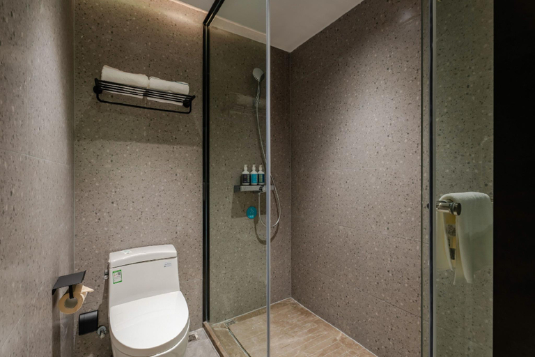 Bathroom 3, City Comfort Inn Shiyan Yunyang District Government, Shiyan