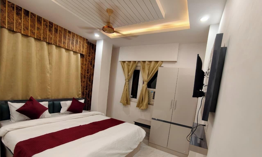 Room 2, SHIV DHAM PALACE, Varanasi