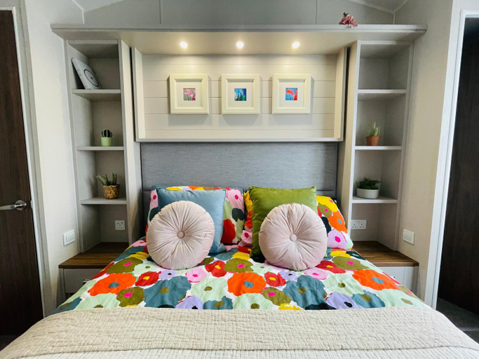 Bedroom 2, Seton Sands Haven Holiday Park - Prestige Caravan, East Lothian