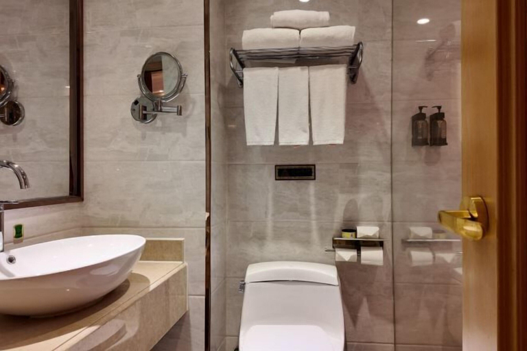 Bathroom 4, Vienna Hotel (Dongtai Chengdong New District), Yancheng