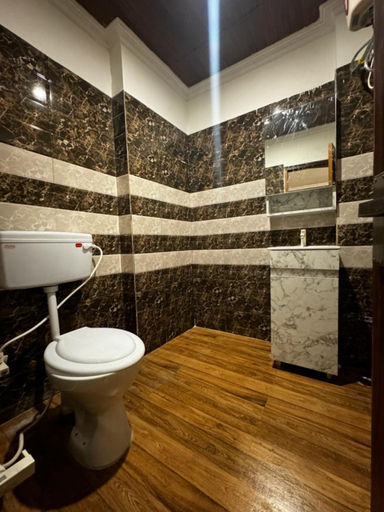 Bathroom 3, Hotel Walk Inn, Faridabad