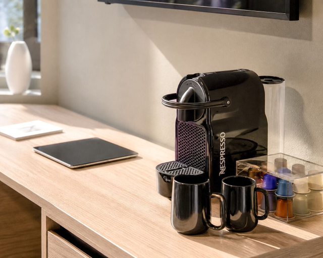 Coffee and/or coffee maker, THE NIXON Downtown, Attica