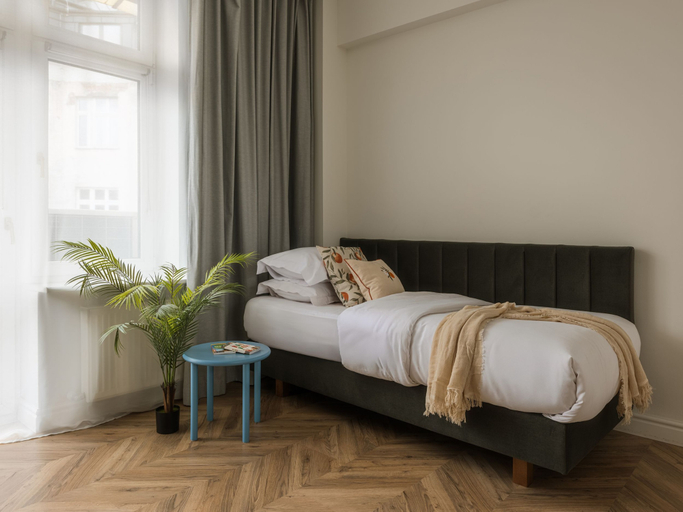 Bedroom 3, Florian Gate by Fragola Collection, Kraków City