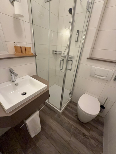 Bathroom 4, Hotel Schloss Reichenow, Märkisch-Oderland