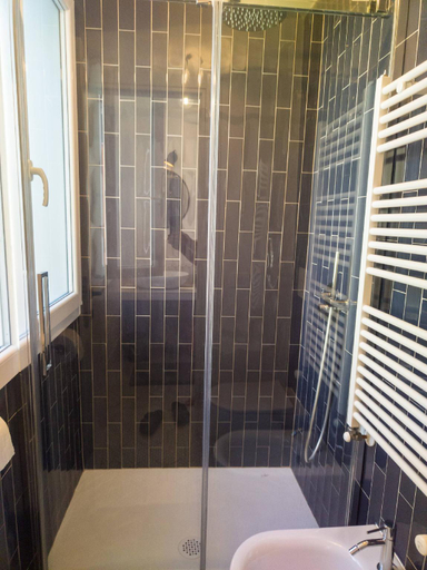 Bathroom 2, Apartment in Pigneto, Roma