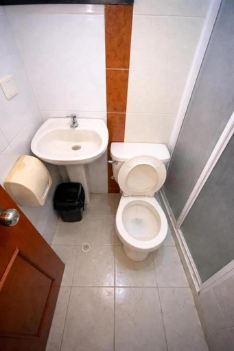 Bathroom 5, Hotel Terranova SM, Santa Marta (Dist. Esp.)