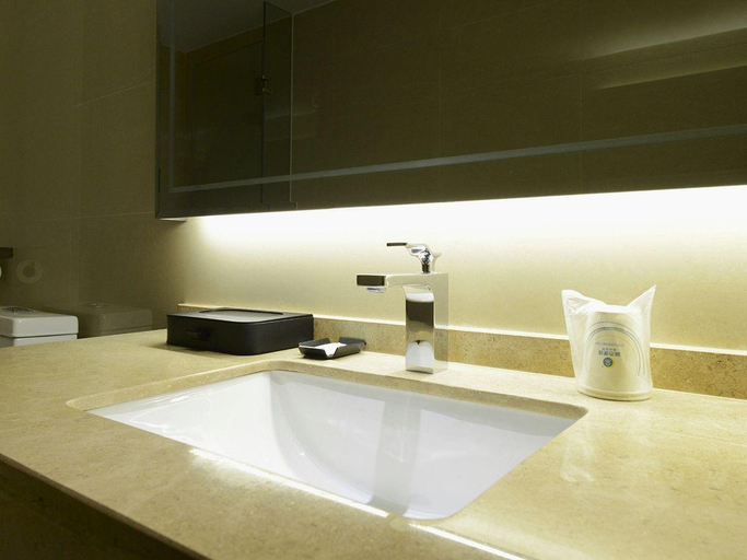 Bathroom 3, City Comfort Inn Zunyi Wuchuan, Zunyi
