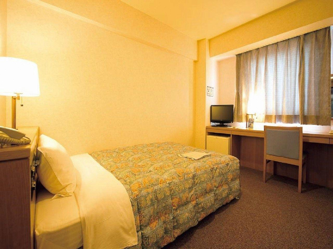Bedroom 2, Business Hotel Cosmos Tokushima, Tokushima