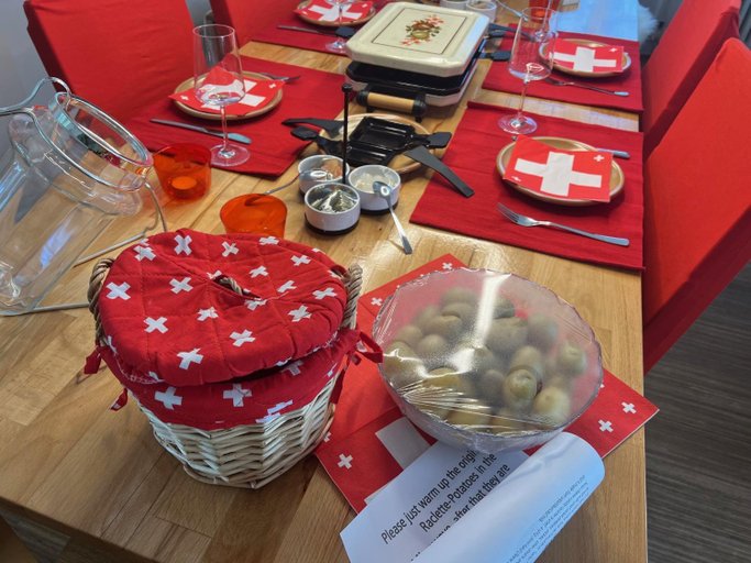 Food & Drinks 5, Engel Ingold Lodge Chalet "Bargblumli", Interlaken