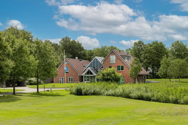 Exterior 4, Cozmoss, Emmen