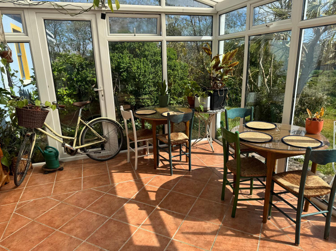 Others 3, Kermor B&B
