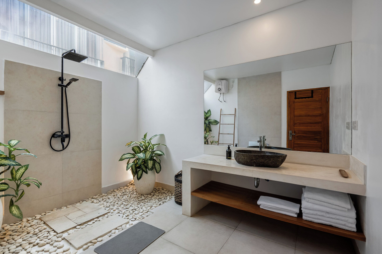 Bathroom 3, L'Angelo Villa Canggu, Badung