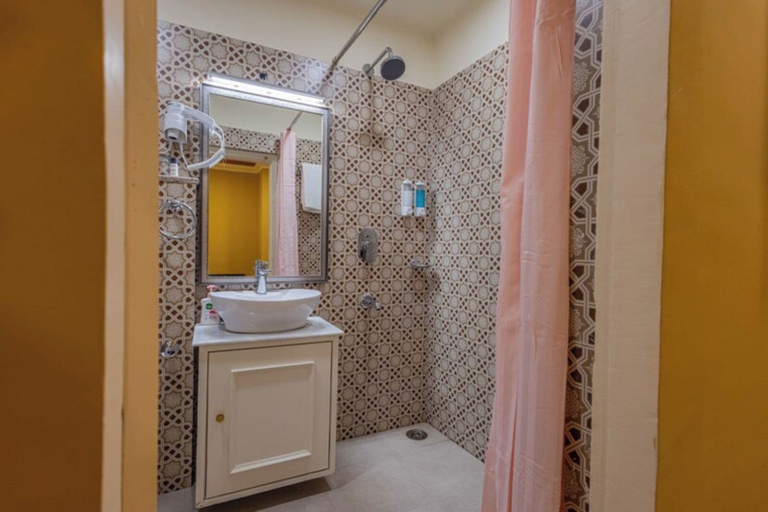 Bathroom, Sheel Mahal Near Hawa Mahal, Jaipur