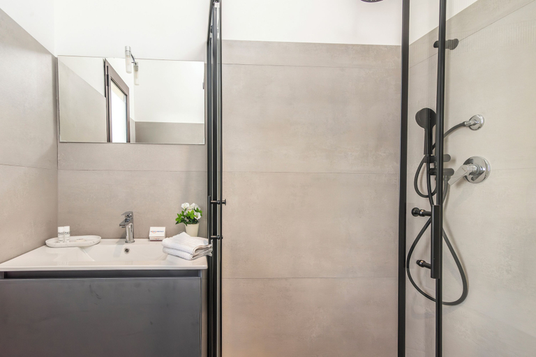 Bathroom 2, Always Traveling Near The City Center, Olbia-Tempio
