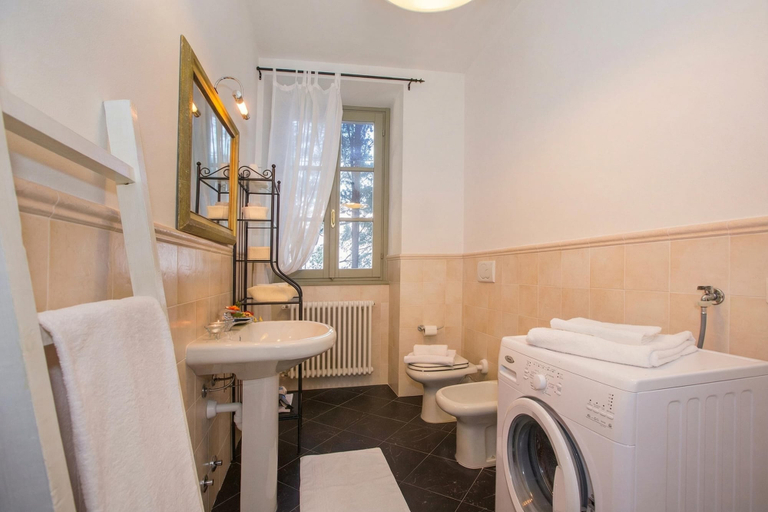 Bathroom, Casa Al Prato Apt. A, Lecco