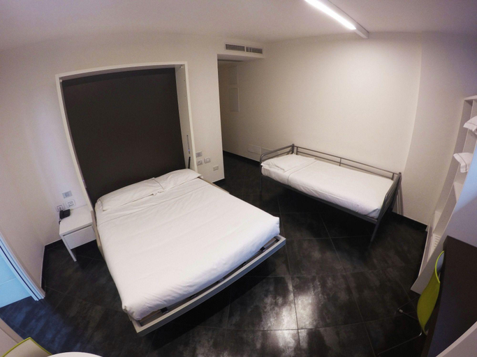 Bedroom 2, 57RESHOTEL ORIO, Bergamo