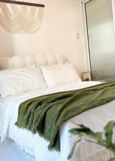 Bedroom 3, Azure Urban Resort Residences, Parañaque