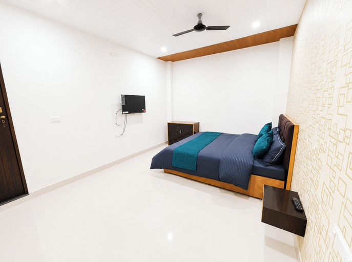 Room 2, Hotel Aangan Paying Guest house Varanasi, Varanasi