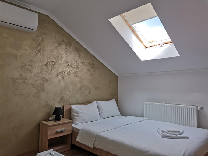 Bedroom 4, Casa-Denise, Sanmartin