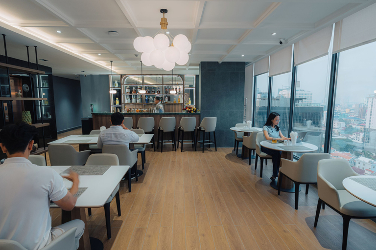 Restaurant 2, Champs Elysees Hotel & Suites, Phnom Penh