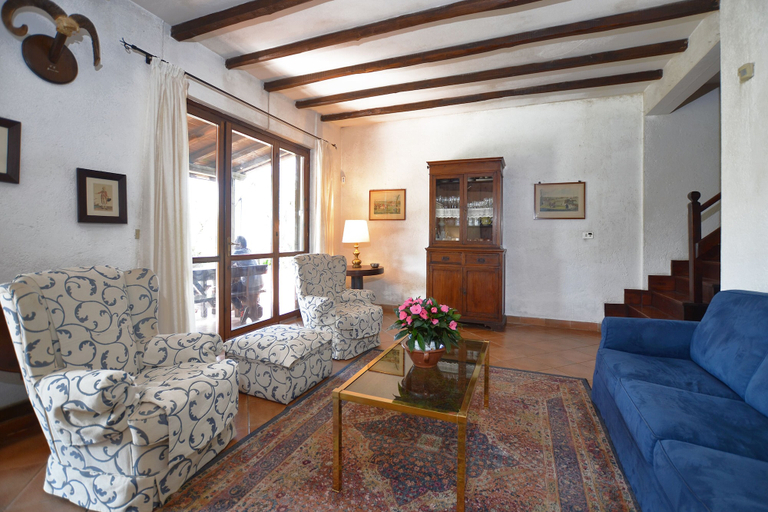 Living area 2, Casale Pontarello, Viterbo