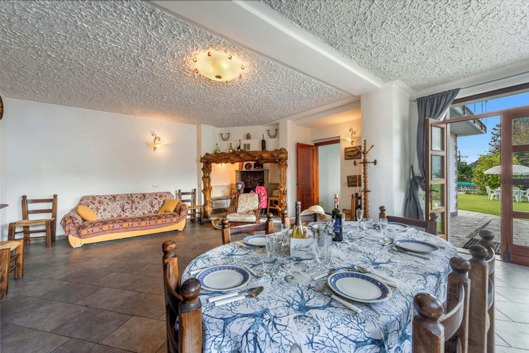 Dining 4, Casa Malpensata: Lake View Garden House, Varese