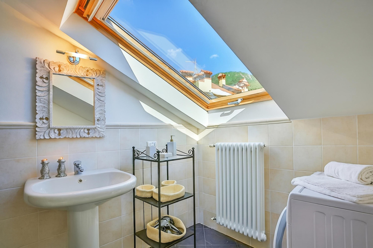 Bathroom 3, Casa Al Prato Apt. F, Lecco