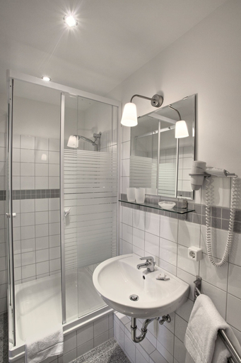 Bathroom, Apartment-Vermietung Abendstern, Berlin