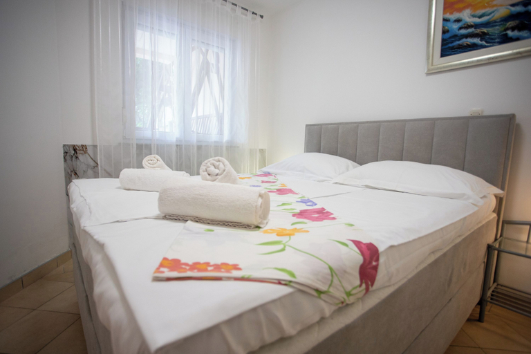 Room 1, Vrsar Sea Breeze Apartments, Vrsar