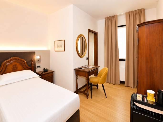 Bedroom 2, Hotel Scala - Buongiorno! Hotels, Treviso
