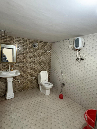 Bathroom 2, The Indra Palace, Jaunpur