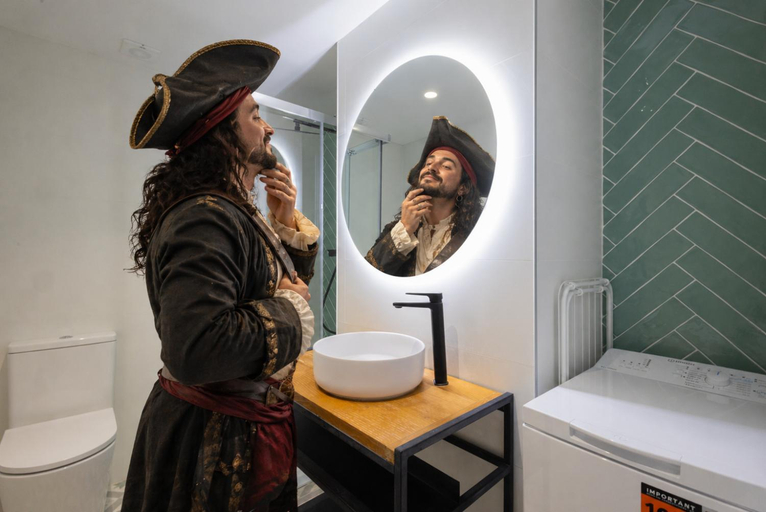 Bathroom 3, CASA FLORIT - Mediterranean Pirate Suites, Valencia
