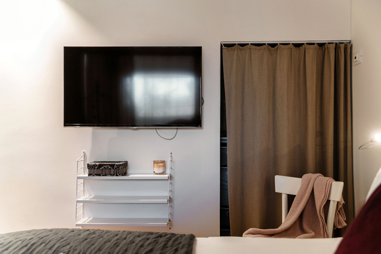 Room 2, Casetta Monti, Como