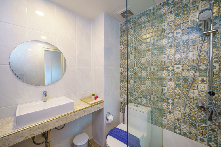 Bathroom 5, M CASA HOTEL PATTAYA, Pattaya