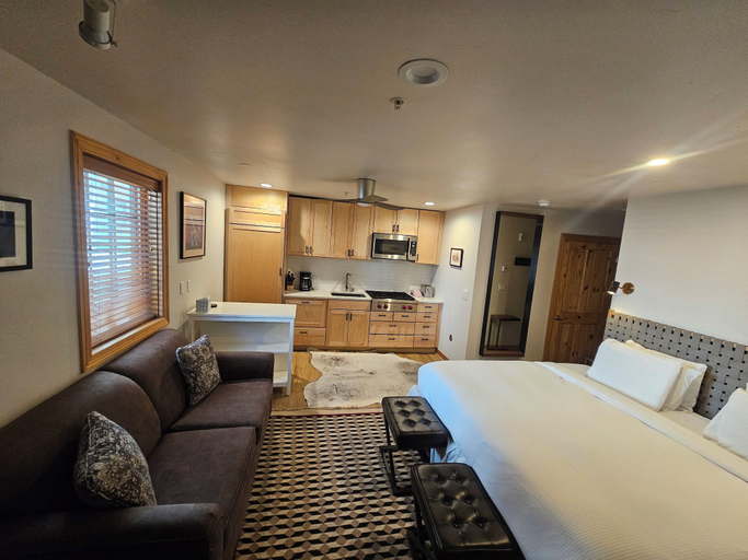Bedroom 2, Snakedance Condominiums, Taos