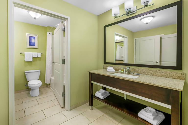 Bathroom 4, Sleep Inn & Suites Altoona North, Blair