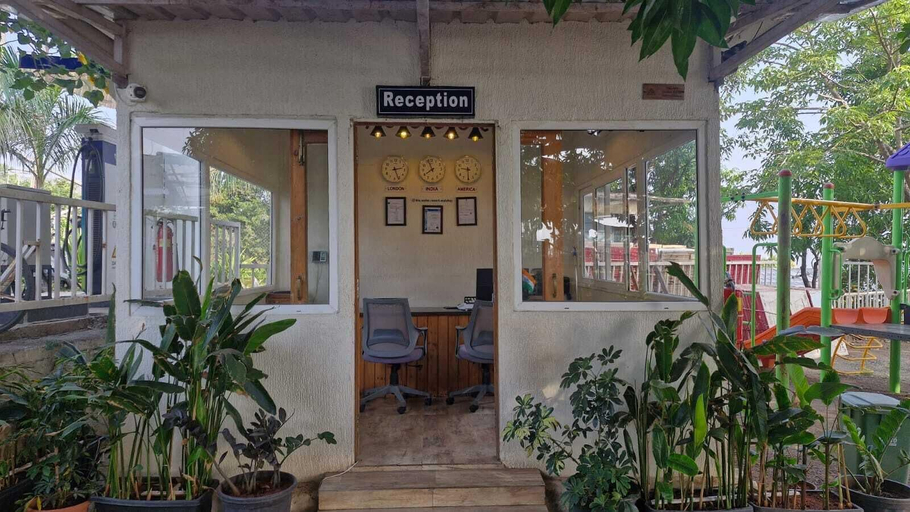 Exterior & Views 2, Blu Water Resort, Pune