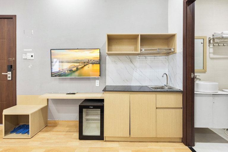 Room 5, Pho Nui Hotel & Apartment, Da Nang