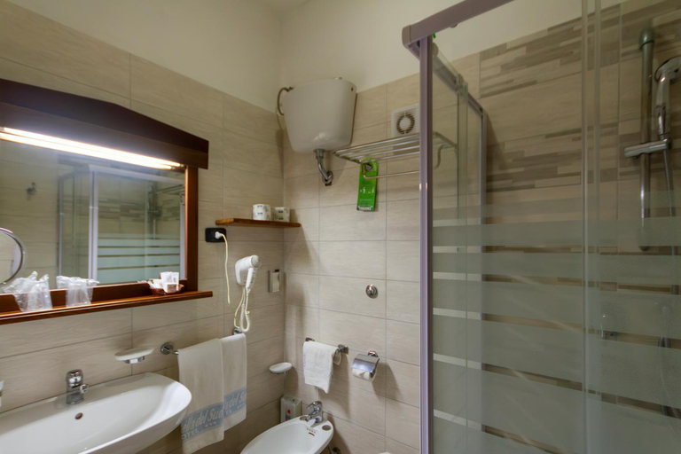 Bathroom 4, Hotel Stella Del Sud, Carbonia-Iglesias