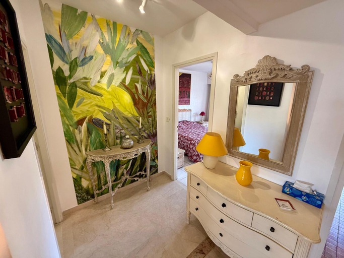5, Superbe appartement idealement situes avec vue mer, Alpes-Maritimes