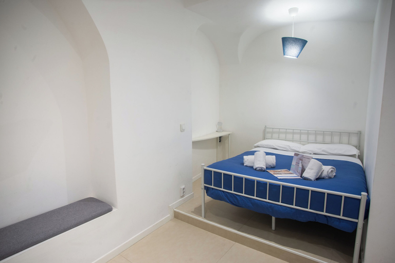 Room 4, Casanova Sanremo Centre Studio for 4, Imperia